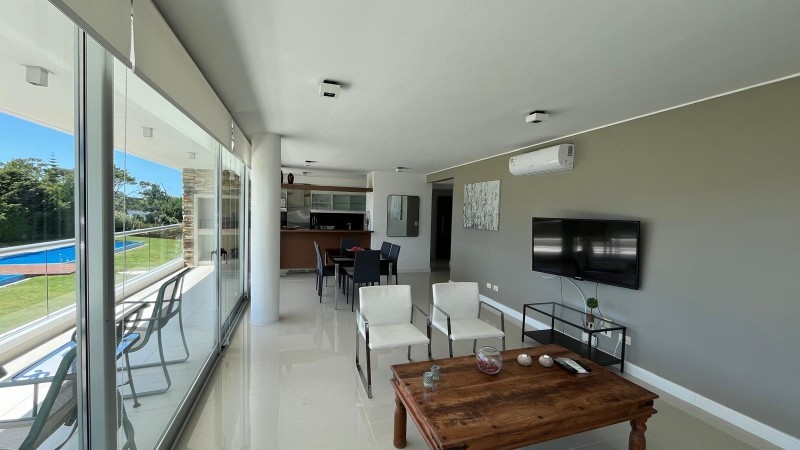 Departamento moderno en venta en Rincon del indio